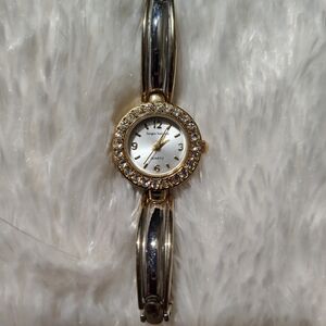 Sergio Valente Gold and Silver Women's Watch/ Vintage/ Read Info Pics
